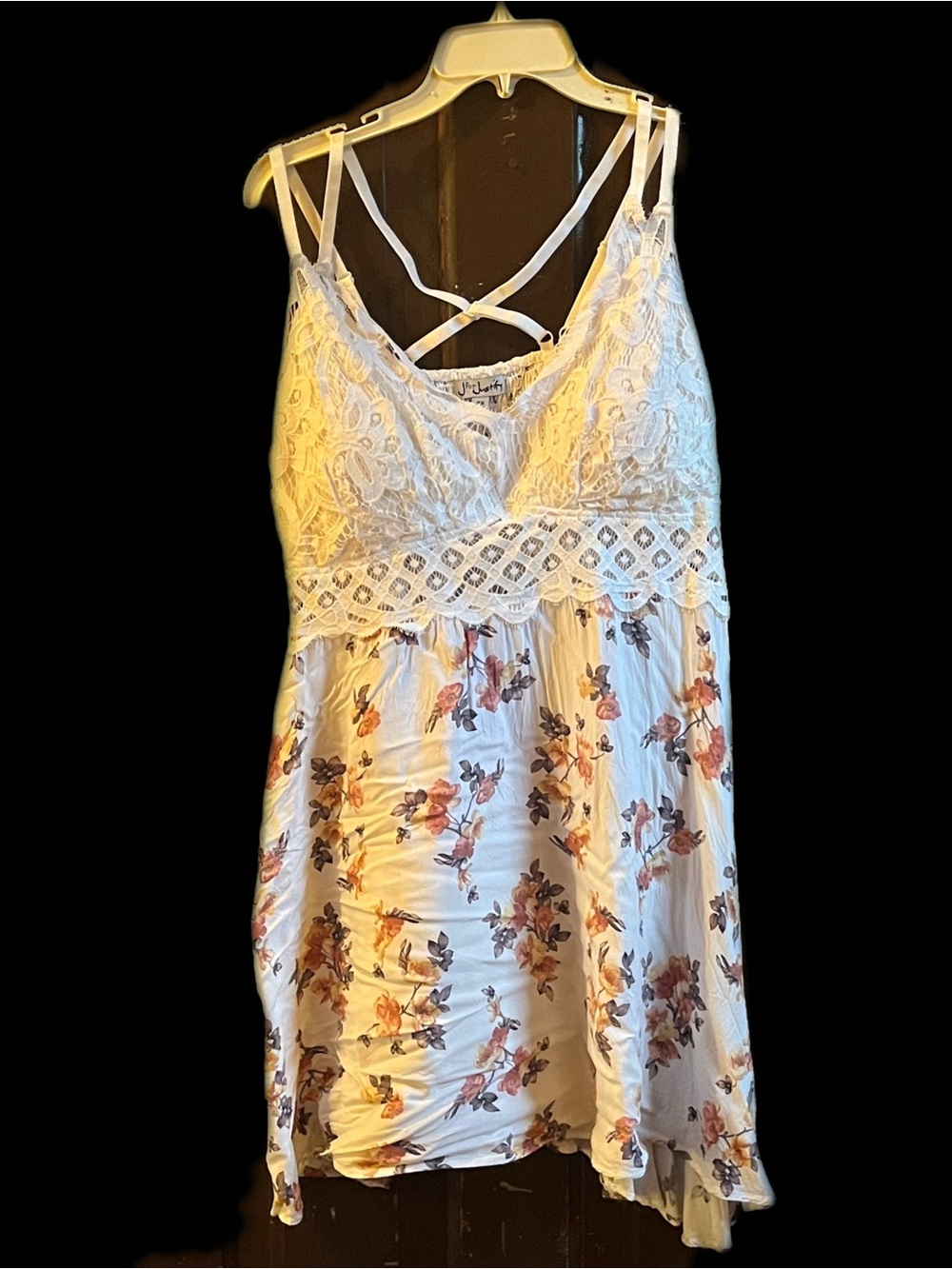 J for Justify White Floral Lace-Trim Camisole